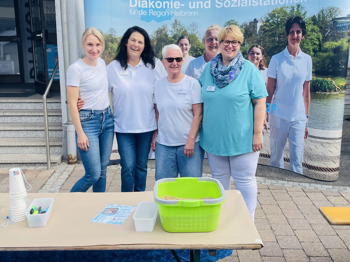 Infostand der Diakonie-Sozialstation bei der Kärwe in Flein